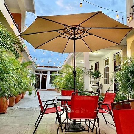 Hotel El Reformador Puerto Barrios Eksteriør billede